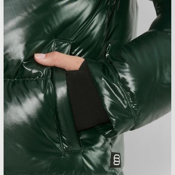 Aritzia Super Puff Shorty Hi-Gloss Down Crop Puffer Jacket Scarab Green XXS NEW - Picture 7 of 14